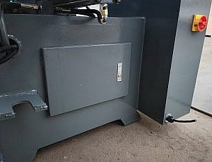 Фото 22 - MetalTec BS 500 CA автоматический колонный ленточнопильный станок.