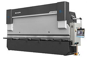 Фото 10 - MetalTec HBC 400/4000 листогибочные гидравлические прессы с ЧПУ большого тоннажа.